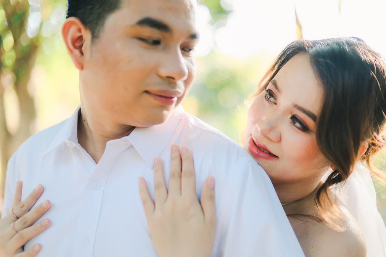 Forehead to forehead