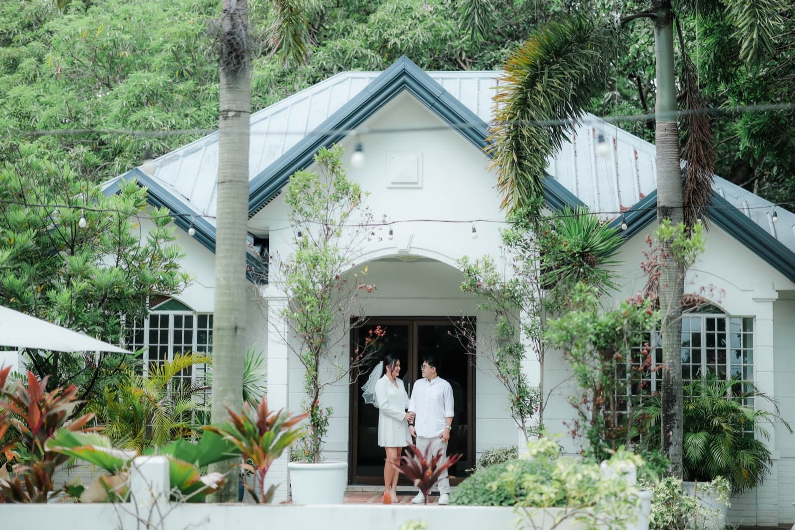 Paolo & Jinnelle, the cover shot