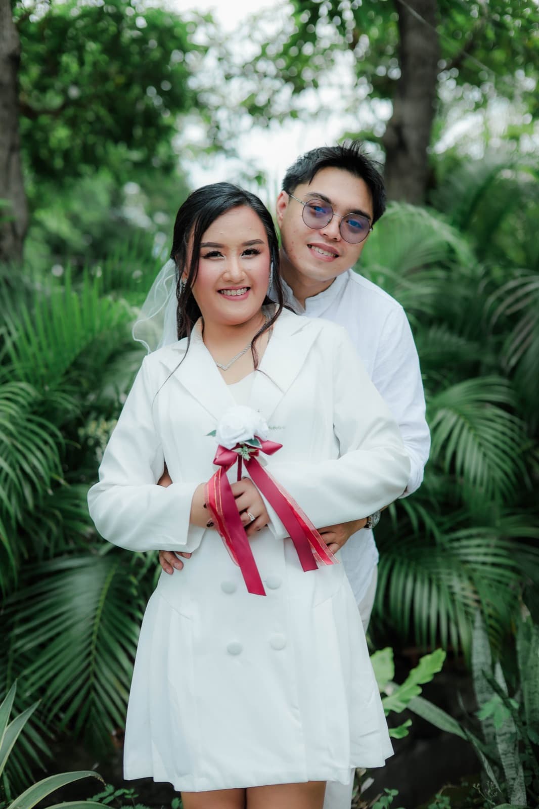 An embrace, ribbon and all
